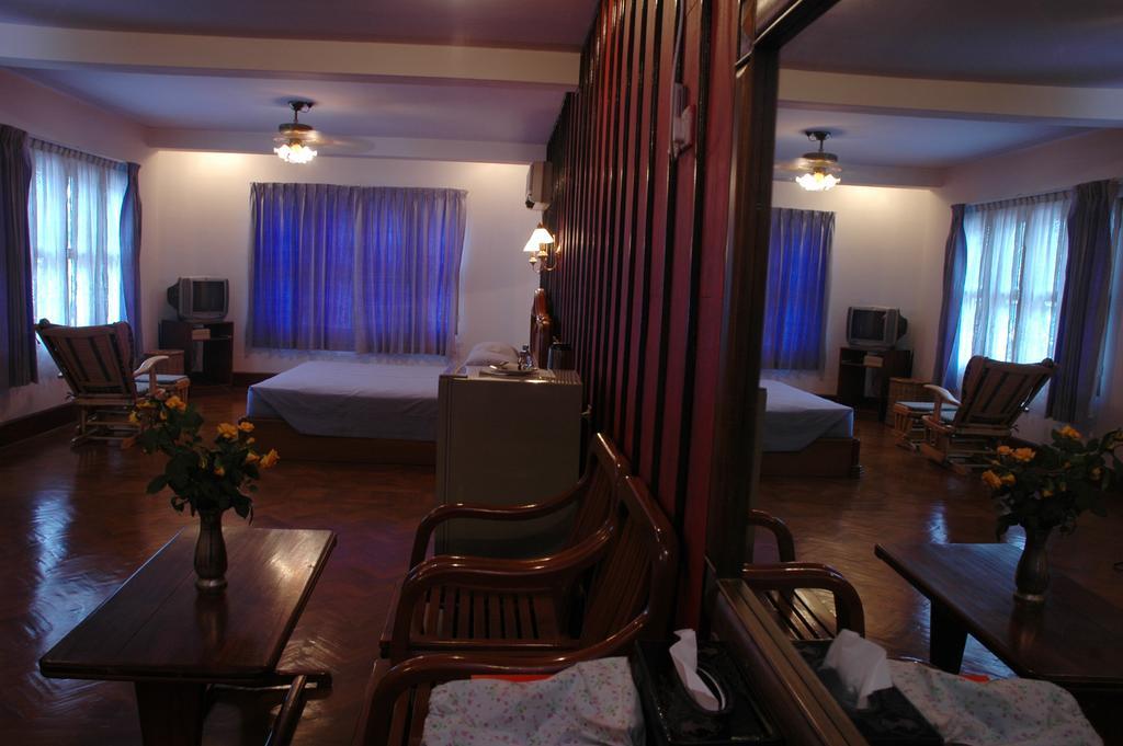 Emerald Land Hotel 만달레이 외부 사진